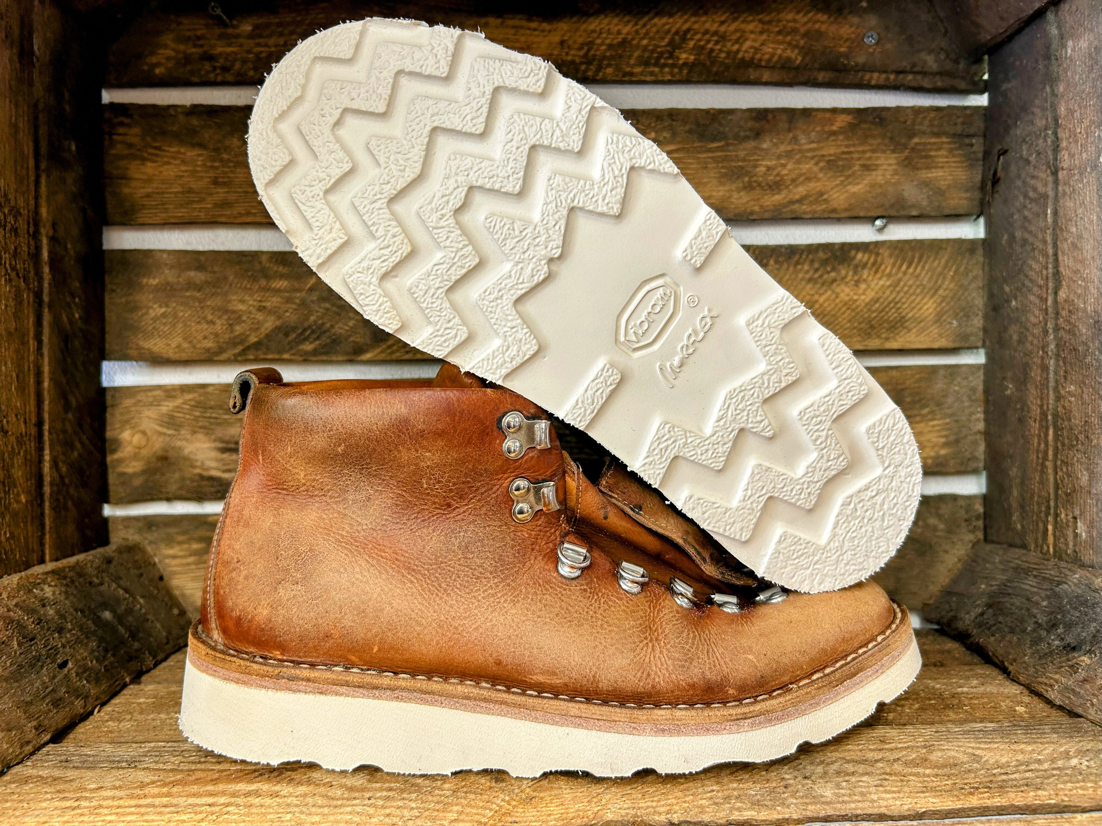 Vibram Cristy Morflex 4377 - The Key Cobbler